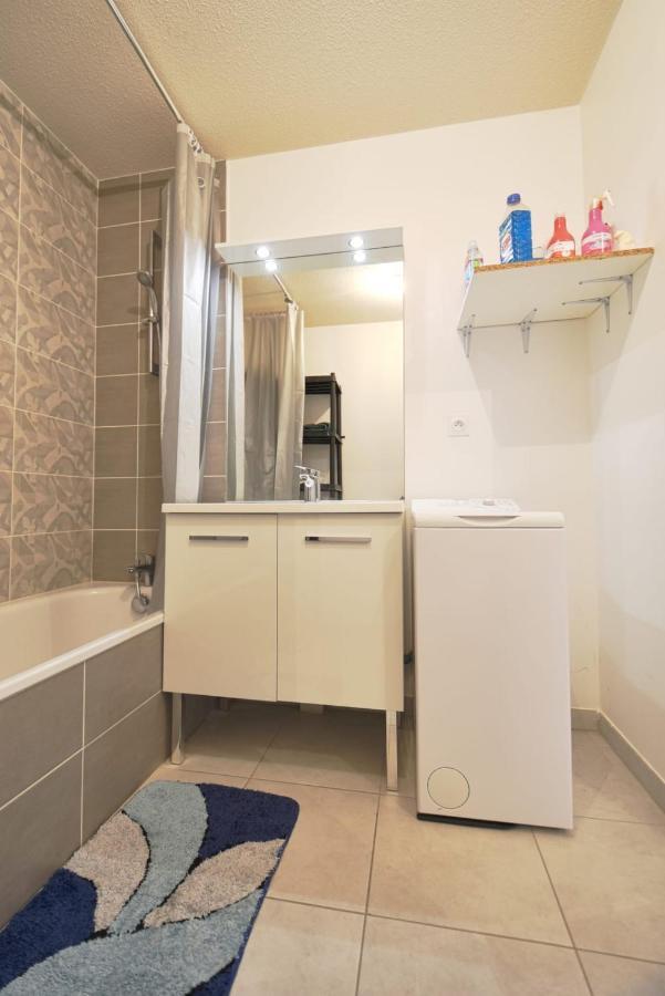 Beautiful Bright Apt With Terrace Apartment